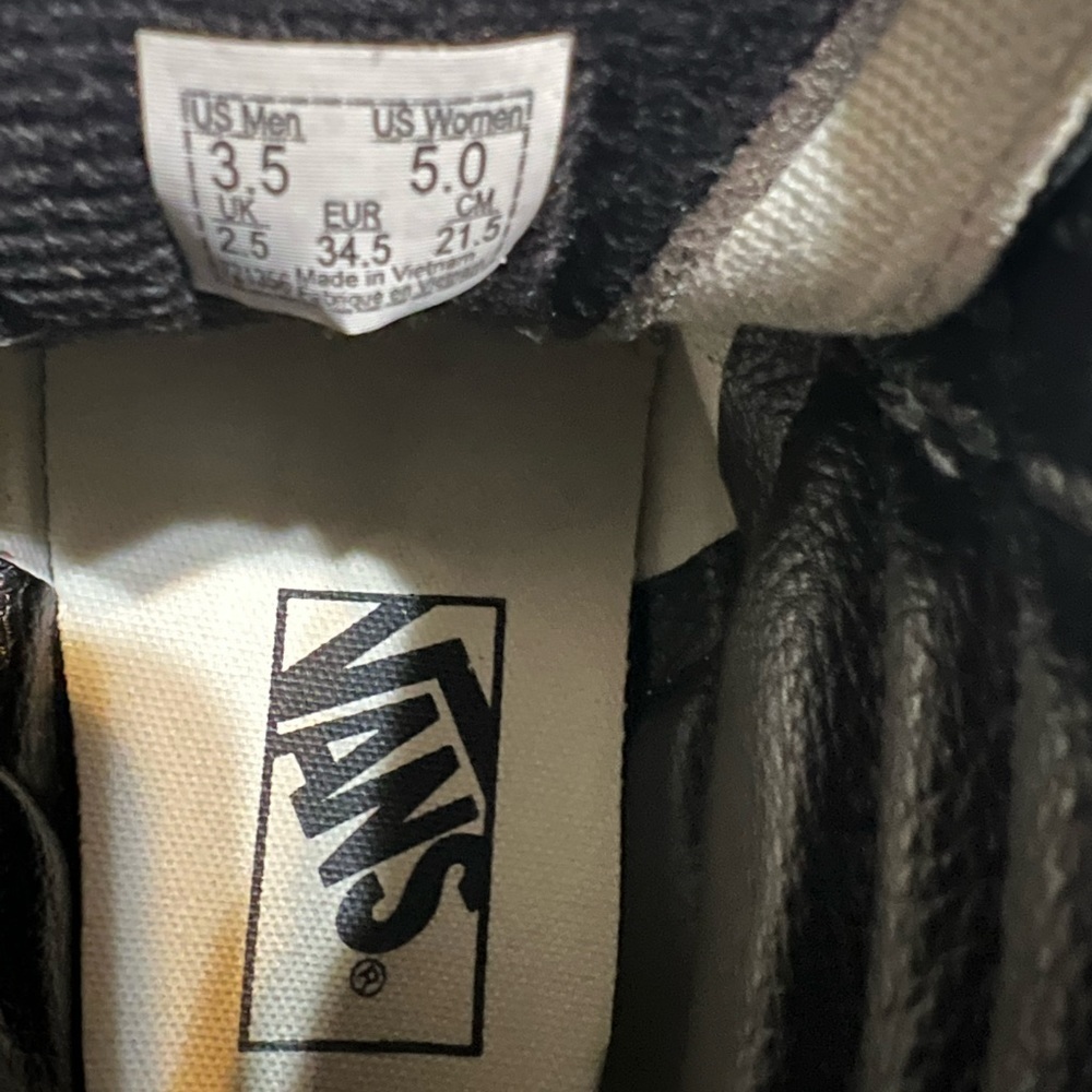 Vans Sk8-Hi Youth Kids Size 3.5 Shoes Black White High Top Skater Sneakers - Picture 9 of 10